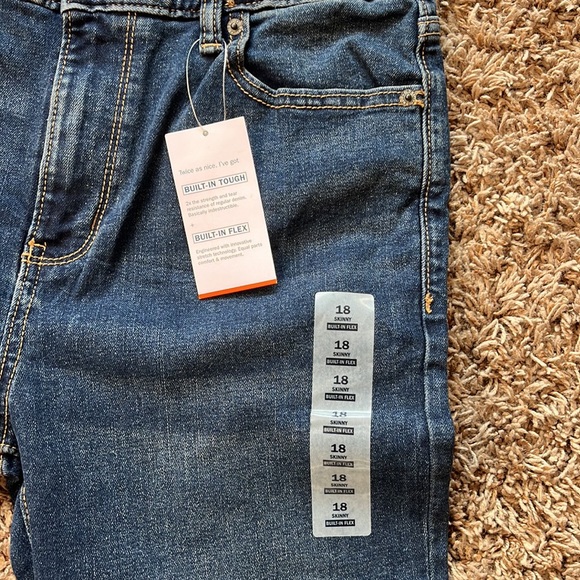 Old Navy Dark Wash BOYS size 18 jeans - Picture 2 of 5